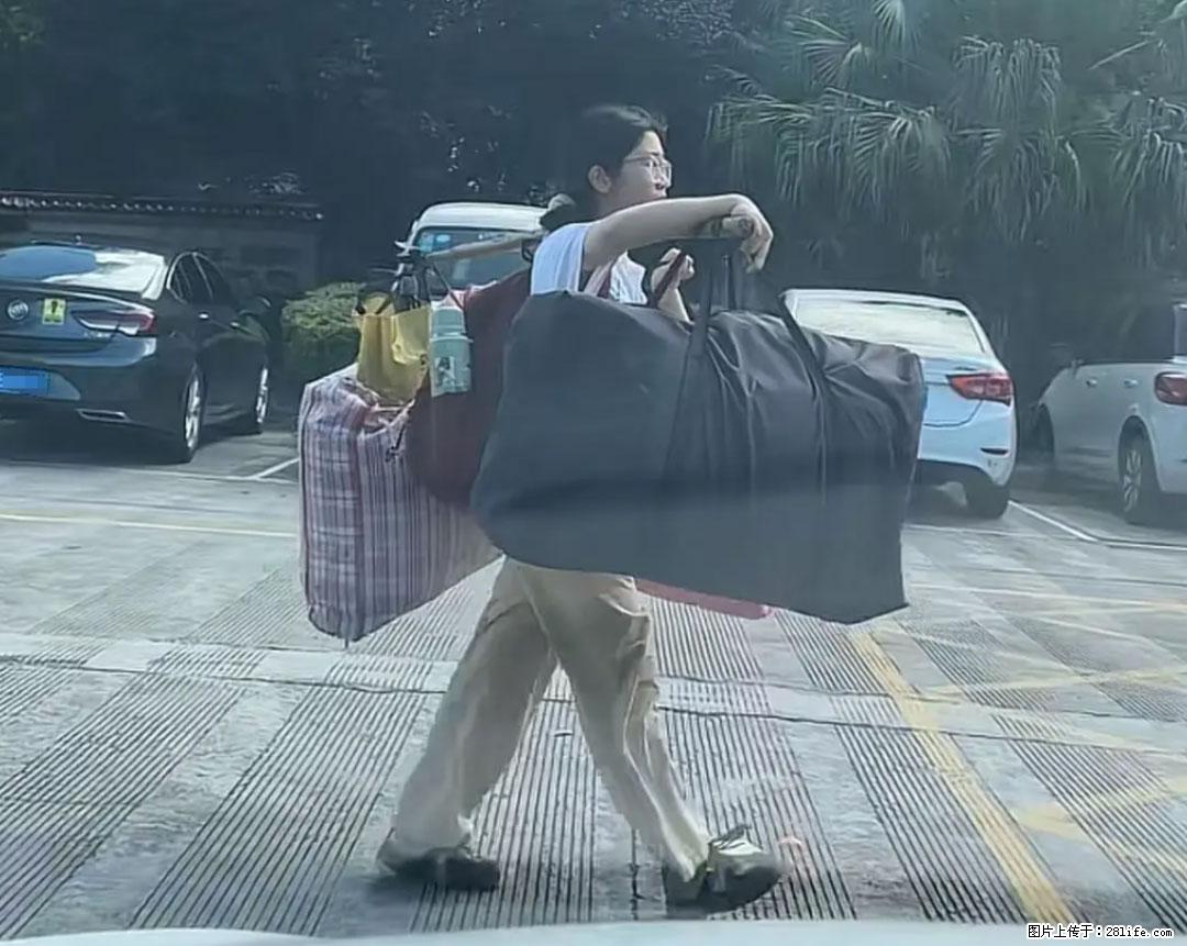 全网追的“扁担女孩”，找了一份暑假工，时薪12元 - 日照生活资讯 - 日照28生活网 rizhao.28life.net